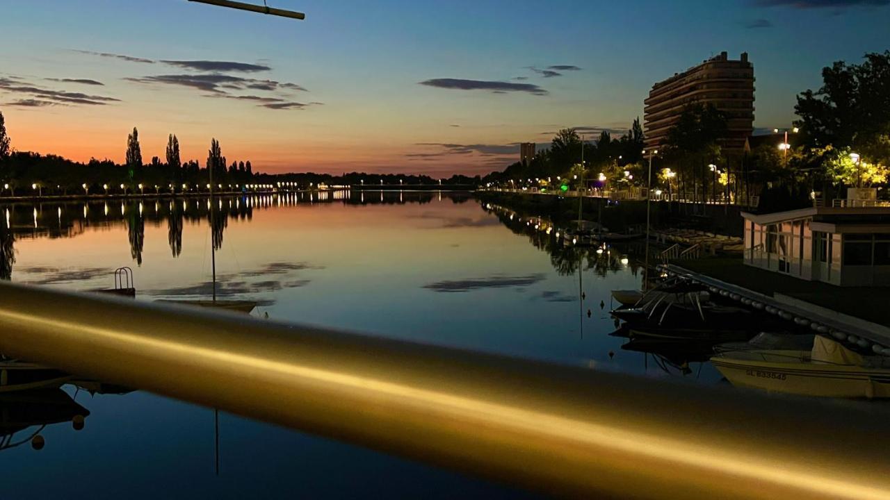 Le Vichy Centre, Spacieux Et Cosy T2 Avec Vue, Au Calme מראה חיצוני תמונה